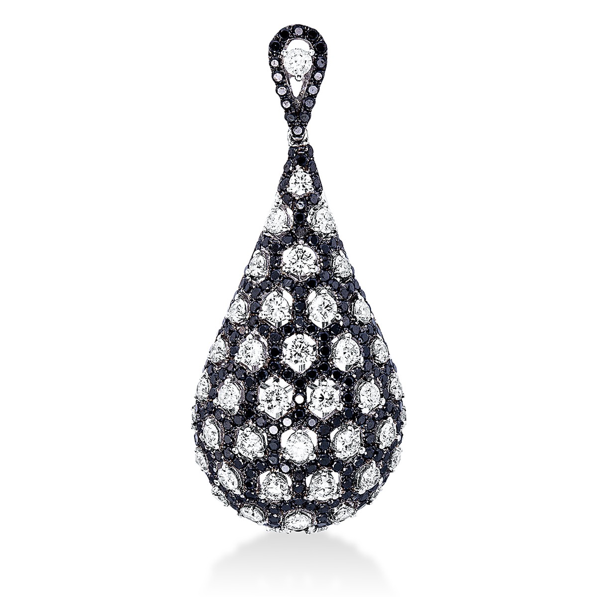 pendant 18 kt WG, setting partly black rhodium